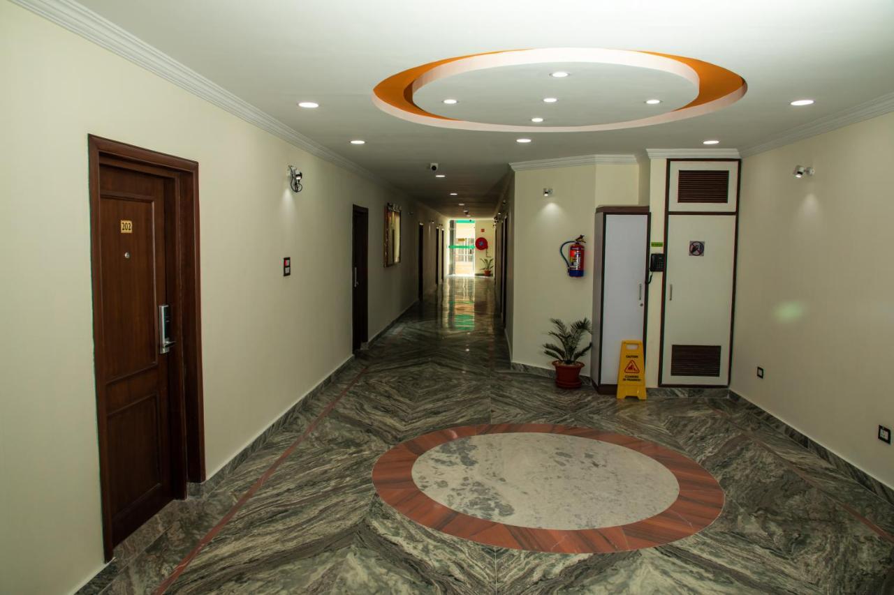 Gautam Buddha Airport Hotel Siddharthanagar ภายนอก รูปภาพ